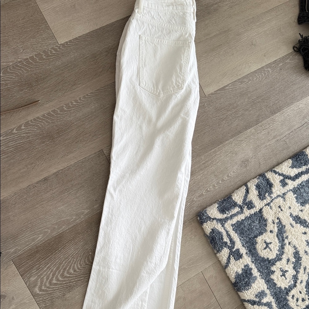 Zara Women's Straight Leg White Jeans